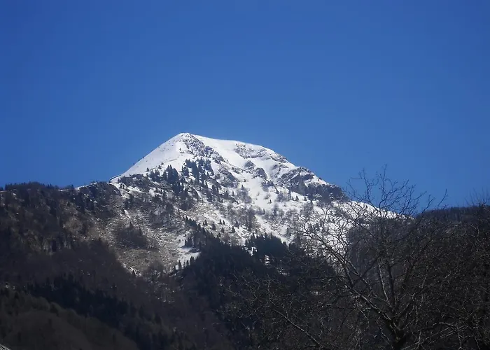 Bivanje na kmetiji Farm Pri Flandru Cerkno